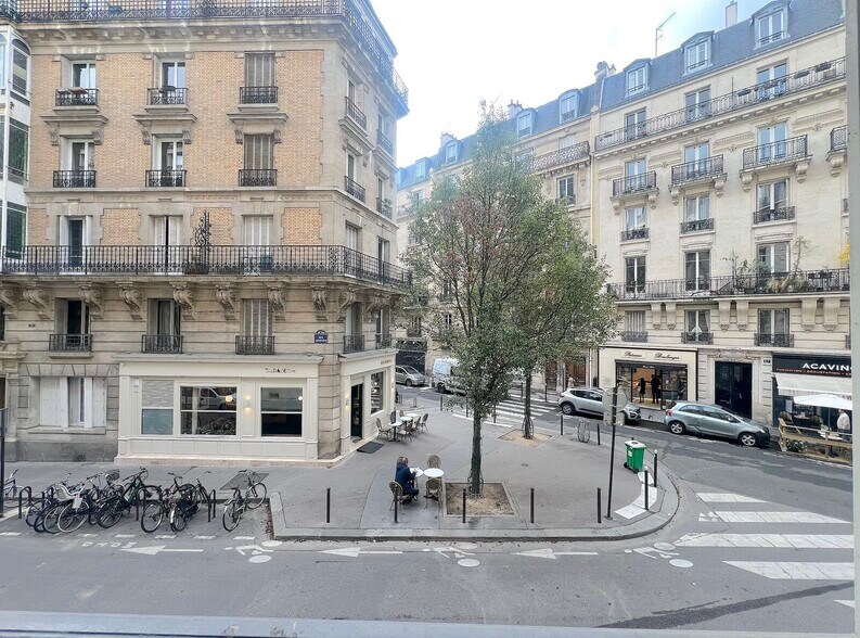 Bureau dans Paris à vendre - Photo du bâtiment - Image 1 de 4