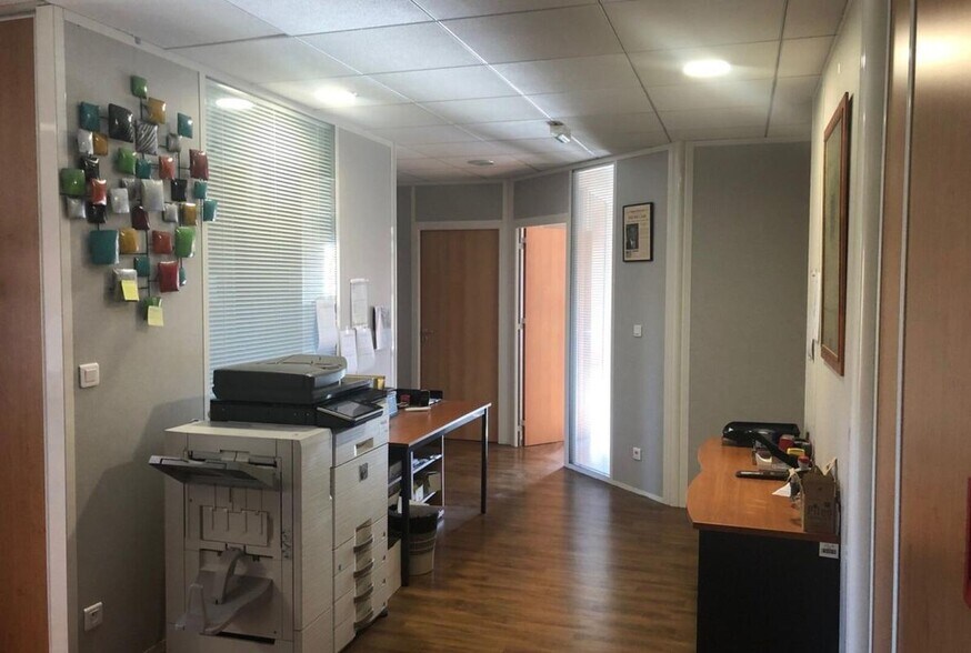 29 Rue Louis De Broglie, Dijon à louer - Photo du bâtiment - Image 3 de 4