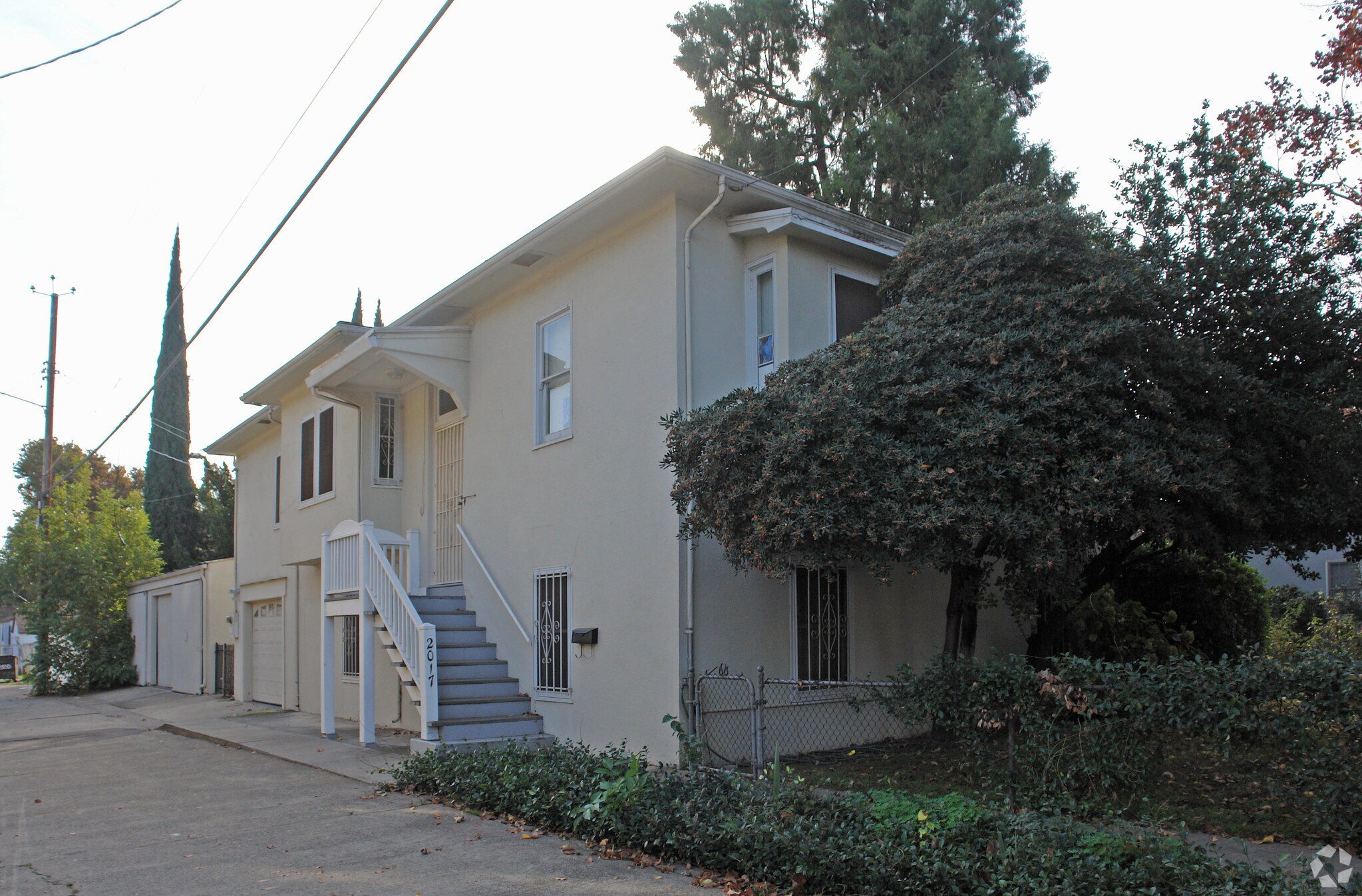 2017-2029 10th St, Sacramento, CA for sale Primary Photo- Image 1 of 122