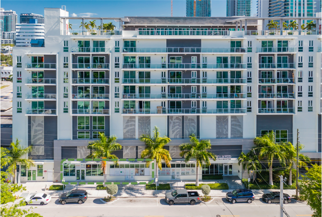 Plus de détails pour 321 NE 26th St, Miami, FL - Commerce de détail à louer