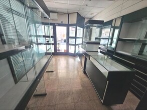 Retail in Sant Pere de Vilamajor, Barcelona for lease Interior Photo- Image 2 of 6