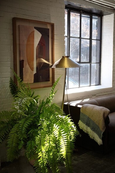 655 Highland Ave NE, Atlanta, GA for lease - Interior Photo - Image 3 of 26
