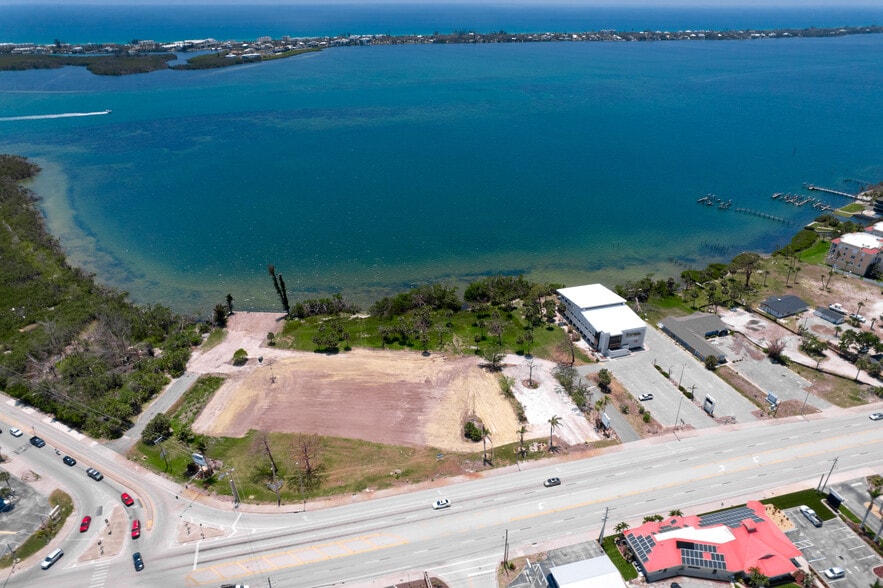 1200 S McCall Rd, Englewood, FL à vendre - Photo du bâtiment - Image 3 de 16