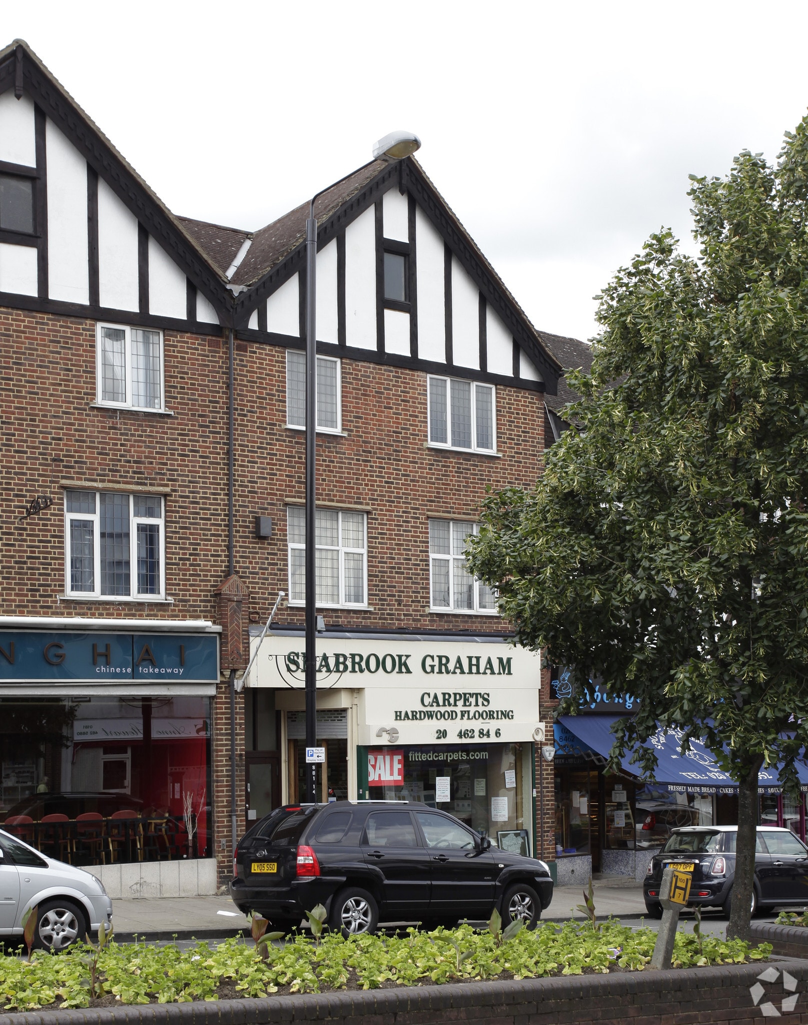 40 Station Appr, Hayes à louer Photo principale- Image 1 de 7