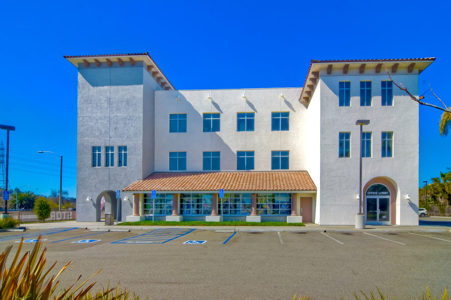 3186 Vista Way, Oceanside, CA for lease - Building Photo - Image 3 of 34