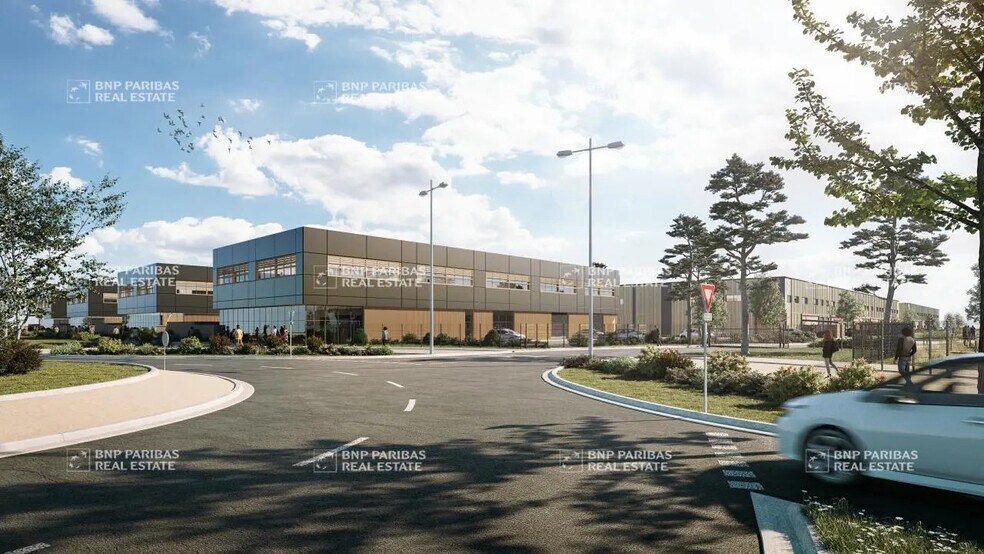 Office in Le Haillan for lease - Building Photo - Image 2 of 37