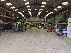 Woodhall Estate Ln, Shenley for lease Interior Photo- Image 2 of 9