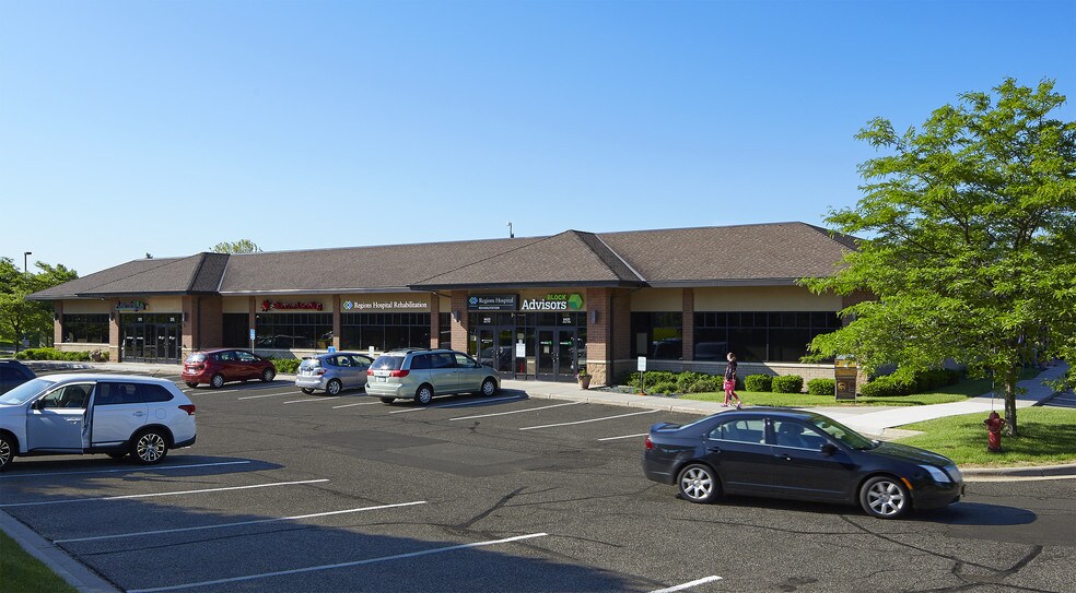 8425 Seasons Pky, Woodbury, MN for lease - Building Photo - Image 2 of 5
