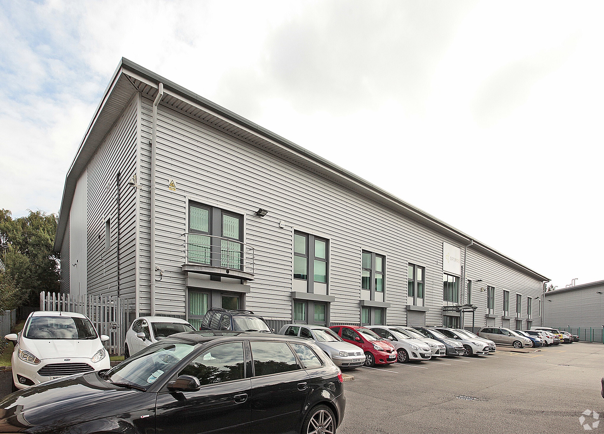 Horsfield Way, Stockport for lease Primary Photo- Image 1 of 6
