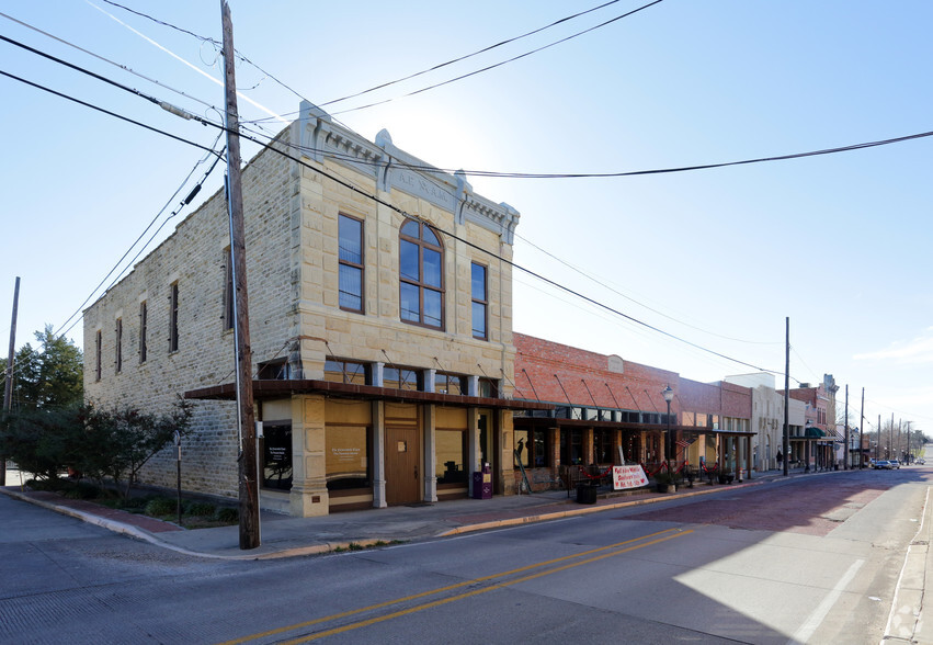 115 S Main St, Farmersville, TX à vendre - Photo du b timent - Image 1 de 1