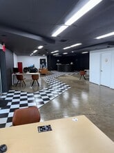 7415 Grove Rd, Frederick, MD à vendre Photo intérieure- Image 2 de 23