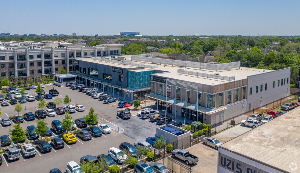 4191 Bellaire Blvd, Houston, TX à louer - Photo du bâtiment - Image 3 de 5