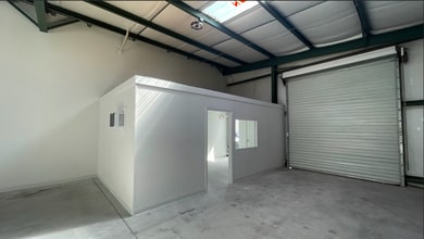 12745 N 49th St, Clearwater, FL à louer Photo intérieure- Image 2 de 6