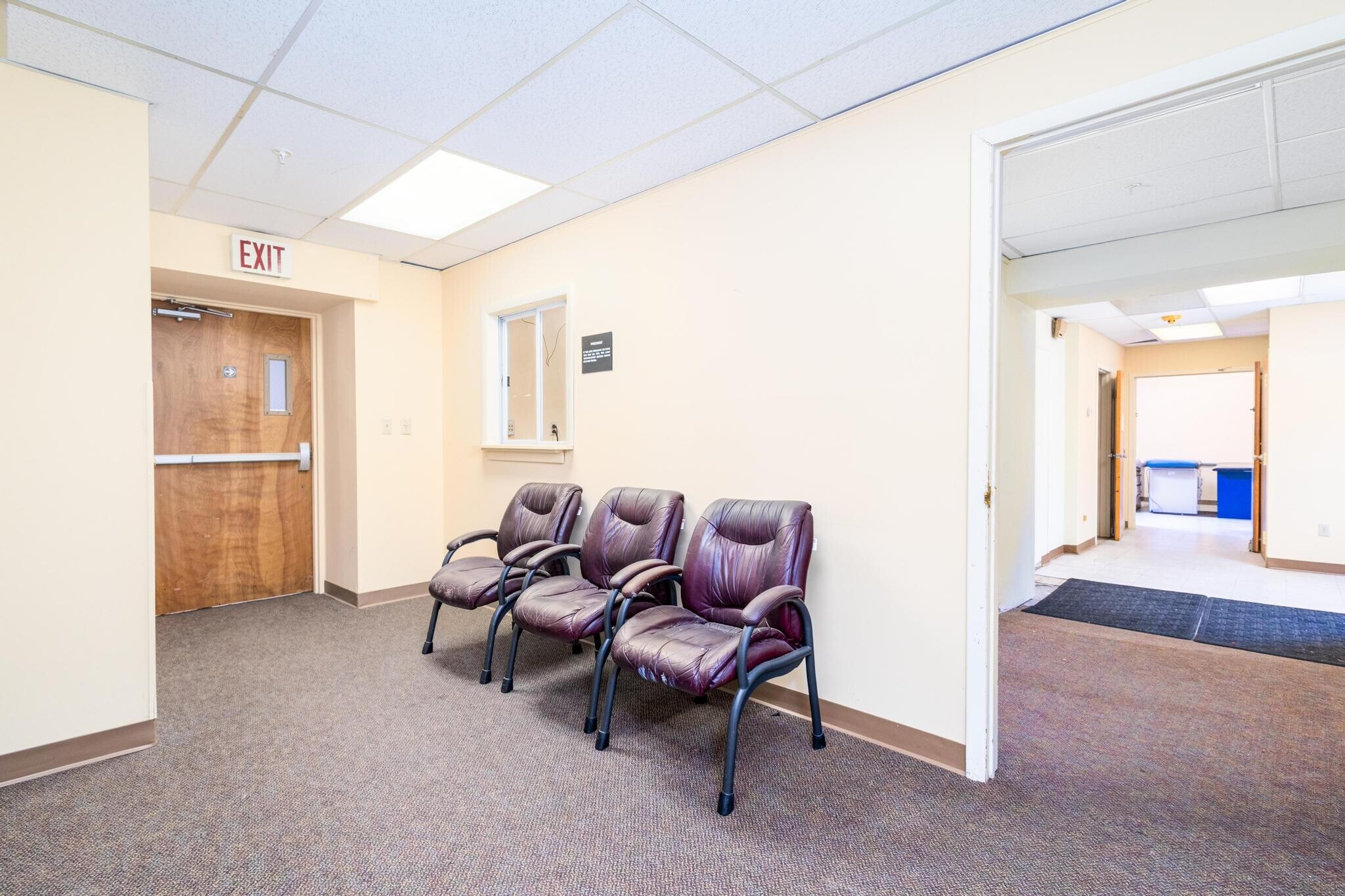 3045 Pennsylvania Ave, Weirton, WV for sale Interior Photo- Image 1 of 36