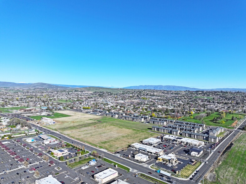 6800 Nob Hill Blvd, Yakima, WA for lease - Building Photo - Image 3 of 6