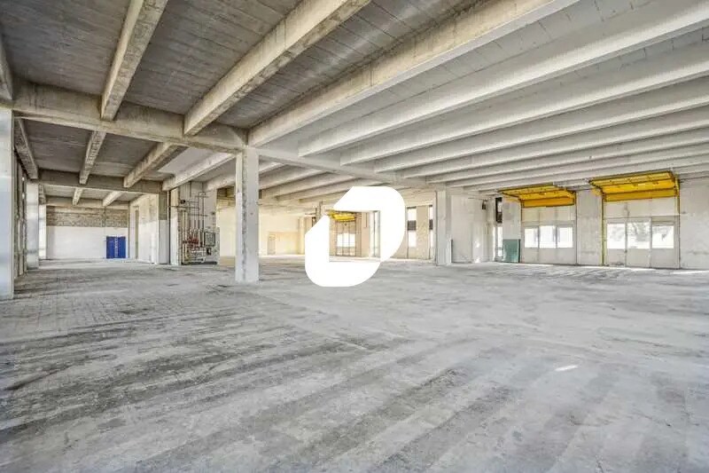 Flex in Rungis for lease - Building Photo - Image 3 of 16