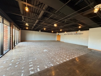 More details for 33W624 Roosevelt Rd, Geneva, IL - Retail for Lease