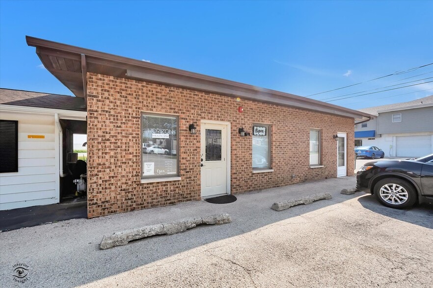 1112 E Railroad St, Sandwich, IL for lease - Building Photo - Image 3 of 10