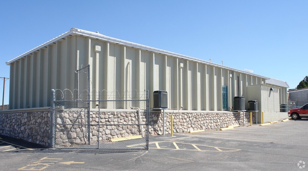 240 E Sunset Rd, El Paso, TX à louer - Photo du bâtiment - Image 2 de 30