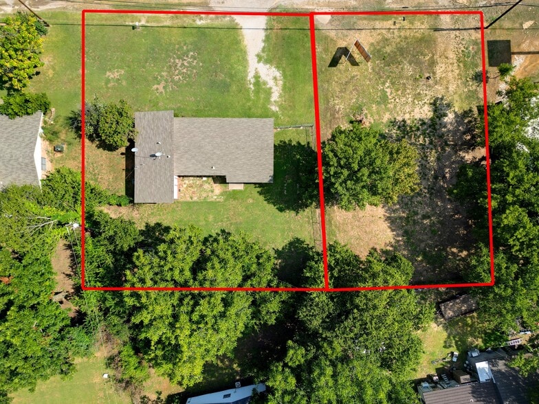 321 W Highway 199, Springtown, TX à vendre - Photo du bâtiment - Image 1 de 12