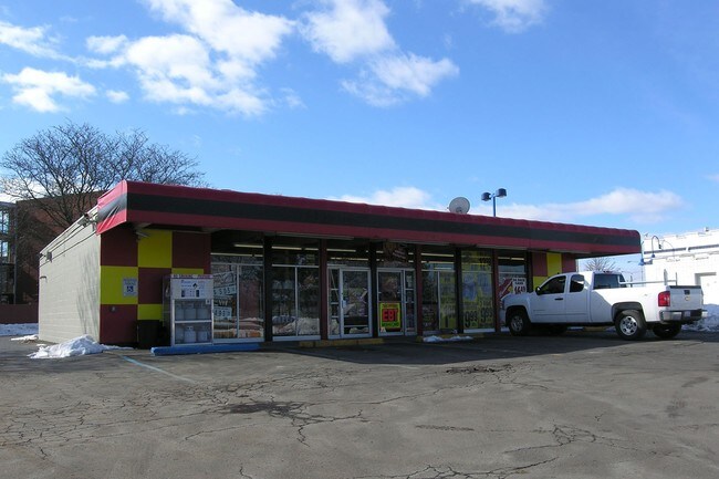 More details for 3115 W 13 Mile Rd, Royal Oak, MI - Retail for Sale