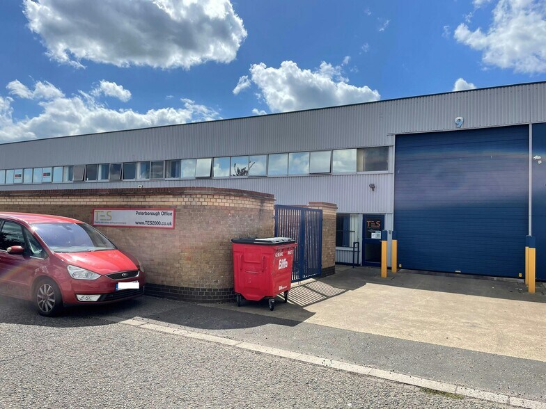 6-10 Stapledon Rd, Peterborough for lease - Building Photo - Image 2 of 6