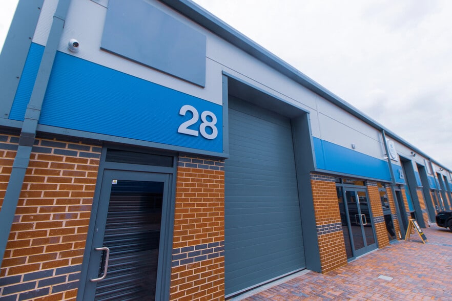Warrington Rd, Leigh for lease - Building Photo - Image 3 of 15