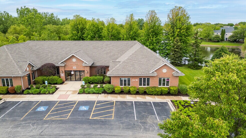 3941 75th St, Aurora, IL à vendre - Photo du bâtiment - Image 2 de 27