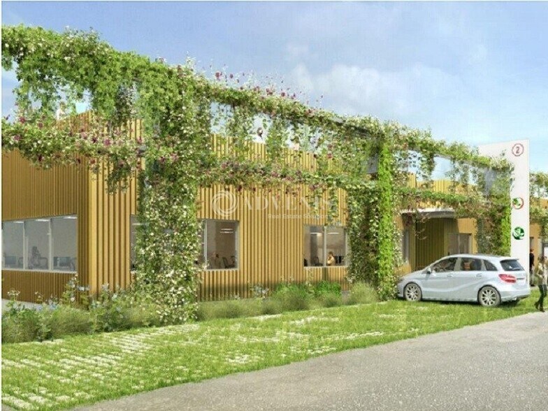 Flex dans Osny à louer - Photo du bâtiment - Image 2 de 4