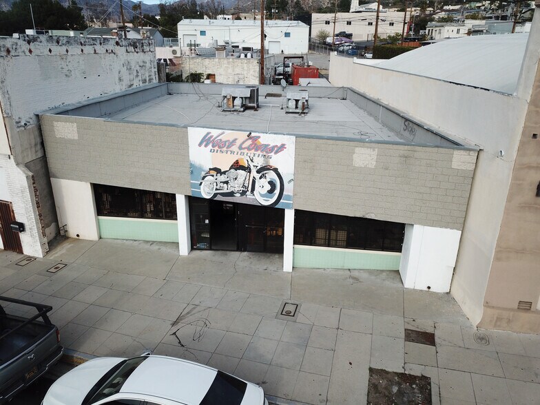 7228 Greeley St, Tujunga, CA à vendre - Photo du bâtiment - Image 3 de 5