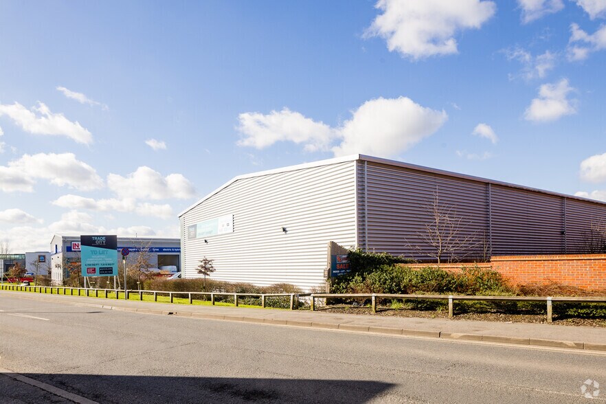 12 Heroes Walk, Reading à louer - Photo du bâtiment - Image 2 de 3