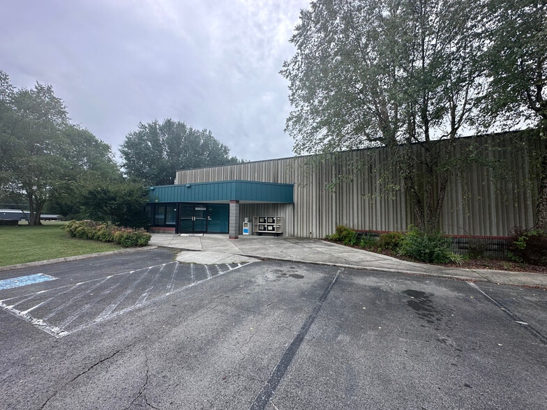505 Lake Way Pl, Tullahoma, TN for sale - Building Photo - Image 2 of 48