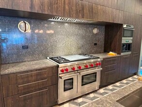 2521 N Halsted St, Chicago, IL à louer Photo intérieure- Image 1 de 29