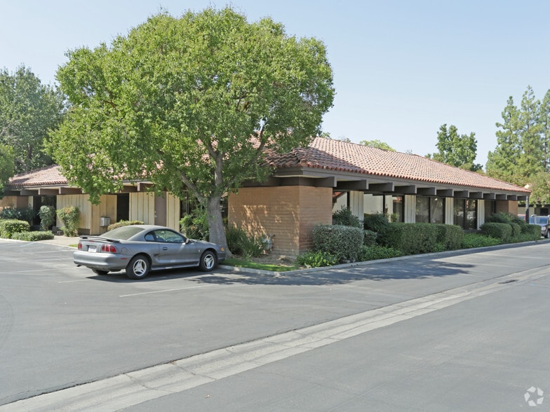5150 N 6th St, Fresno, CA for sale - Building Photo - Image 3 of 4