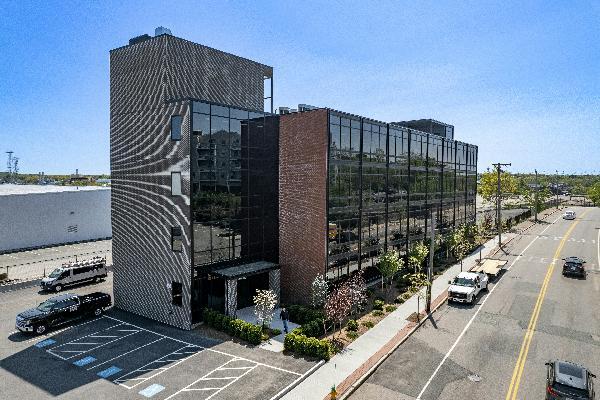 95 E Howard St, Quincy, MA à louer - Photo du bâtiment - Image 2 de 10