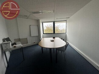 Plus de détails pour Bureau à louer