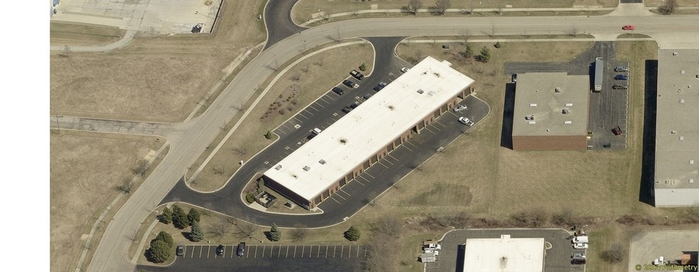 1815 Wallace Ave, St Charles, IL for lease - Aerial - Image 2 of 6