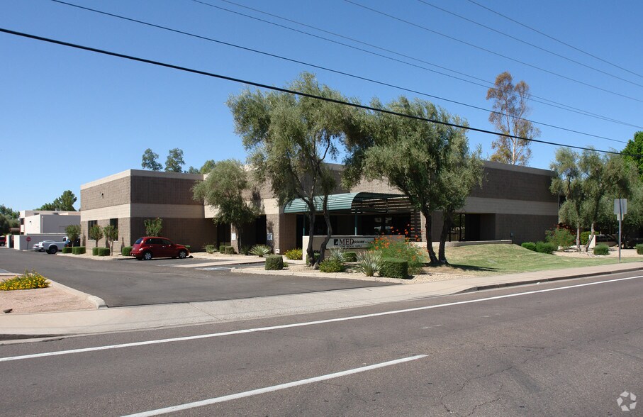 5246 S 40th St, Phoenix, AZ for lease - Building Photo - Image 1 of 4