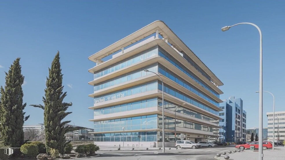 Avenida Sur de Barajas, 20, Madrid, Madrid for lease - Commercial Listing Video - Image 2 of 23