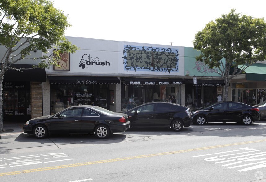 653-657 Laurel St, San Carlos, CA à vendre - Photo du bâtiment - Image 2 de 2