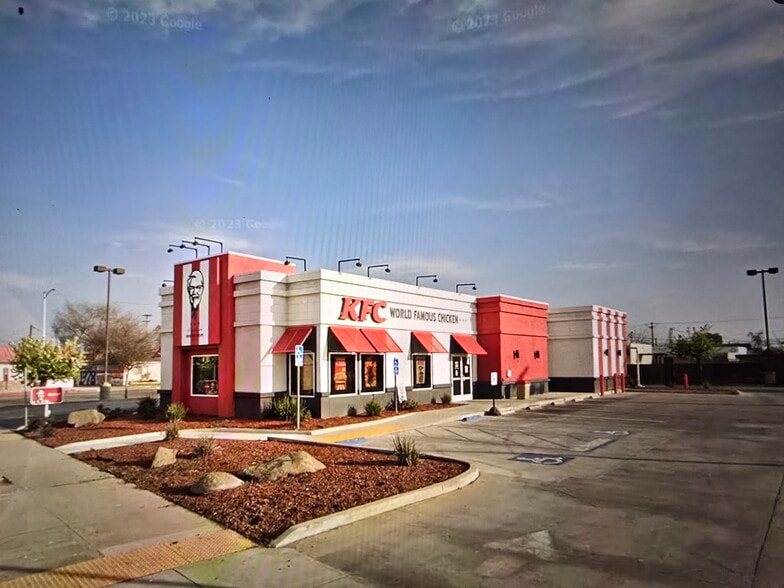 812 Cecil Ave, Delano, CA for sale - Primary Photo - Image 1 of 2