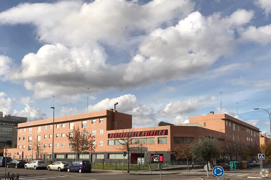 Avenida de Velázquez, 2, Rivas-Vaciamadrid, Madrid à louer - Photo principale - Image 2 de 2