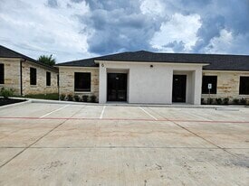 625 Regal Row, Montgomery, TX for lease - Building Photo - Image 2 of 10