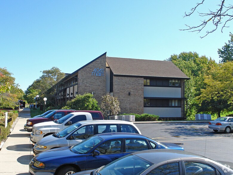 4041 Main St, Racine, WI à louer - Photo du bâtiment - Image 2 de 3