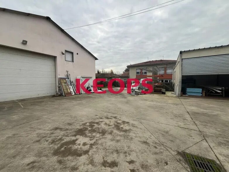 3 Rue Pierre Et Marie Curie, Aucamville for sale - Building Photo - Image 2 of 10