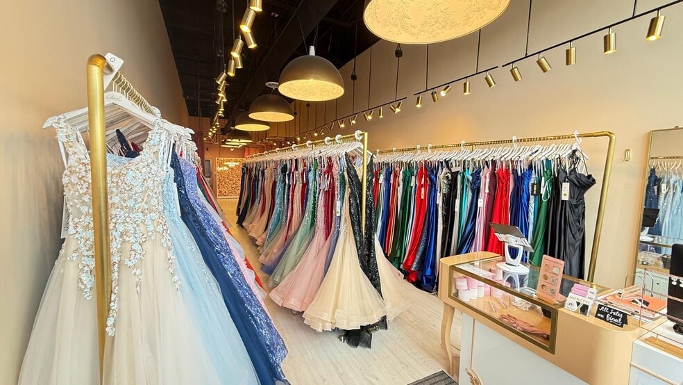 2900 Gibford Dr, Ottawa, ON for sale - Building Photo - Image 3 of 13