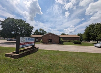 Plus de détails pour 2221 N Parkway Dr, Pekin, IL - Bureau/Commerce de détail à louer