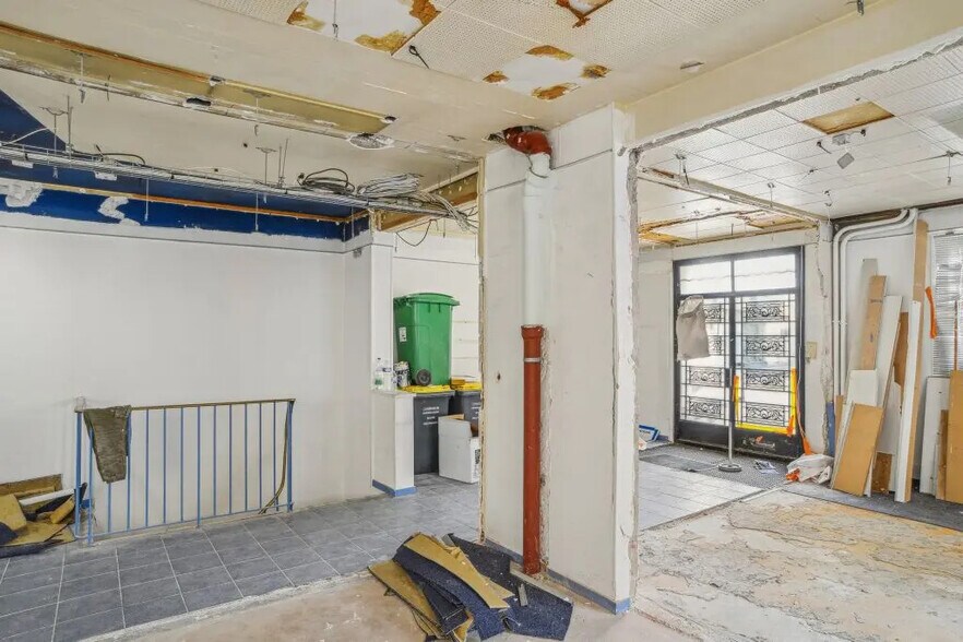 18 Bis Rue Violet, Paris à louer - Photo du bâtiment - Image 3 de 12