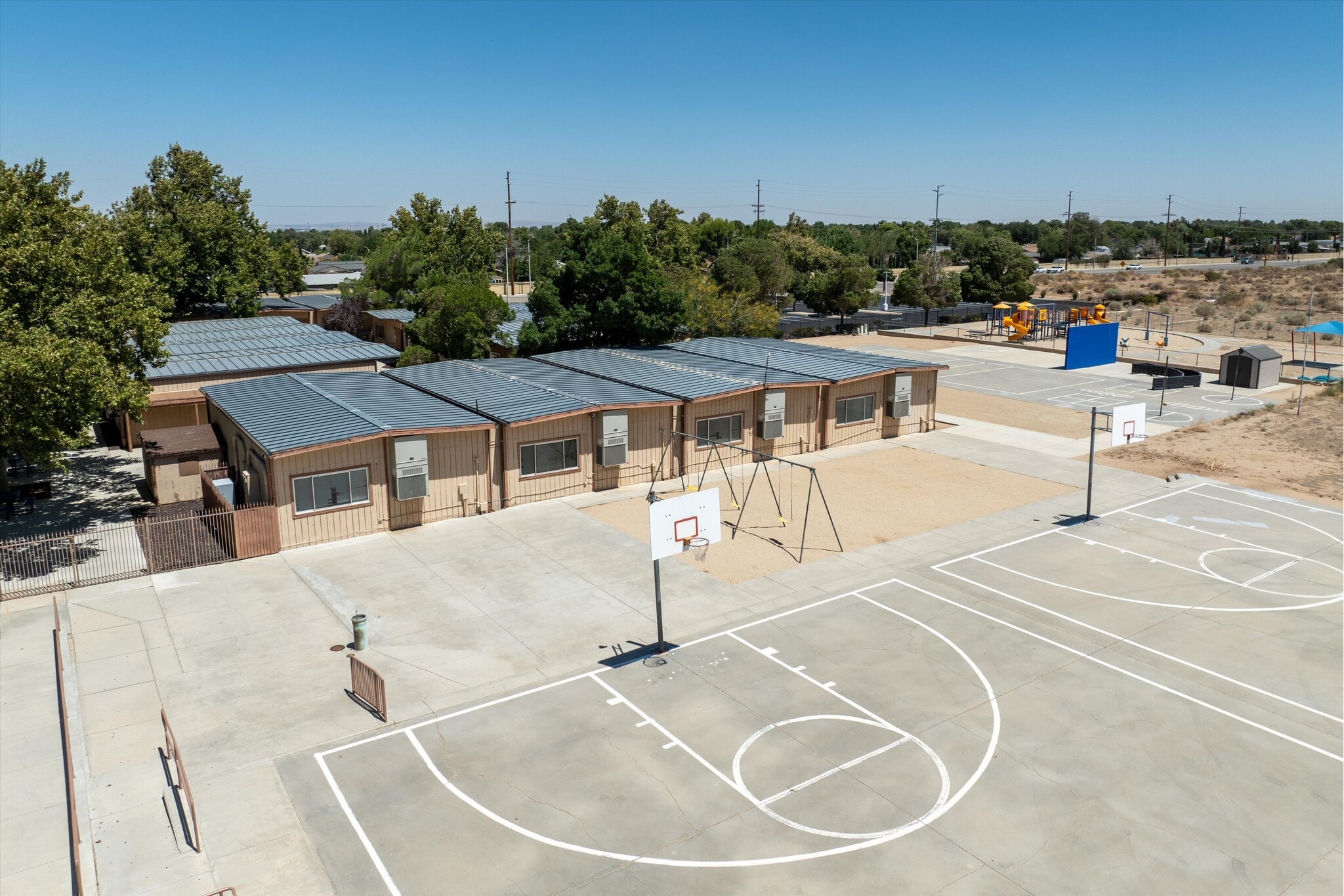 3700 W Avenue L, Lancaster, CA for lease Building Photo- Image 1 of 90