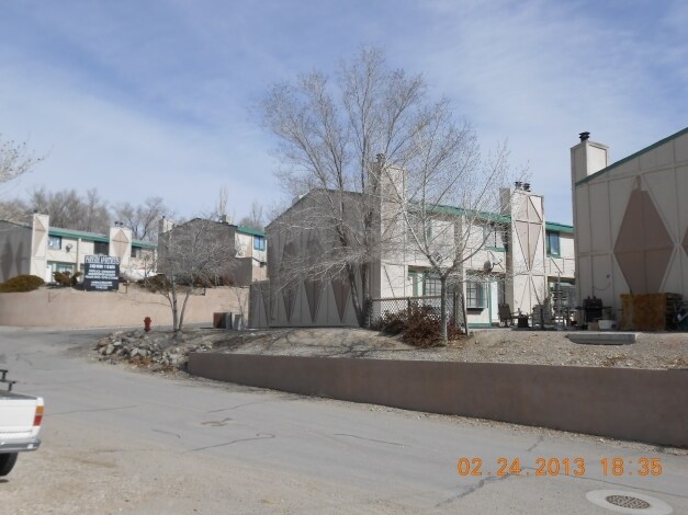 211 E Mizpah Cir, Tonopah, NV à vendre - Photo du bâtiment - Image 3 de 5